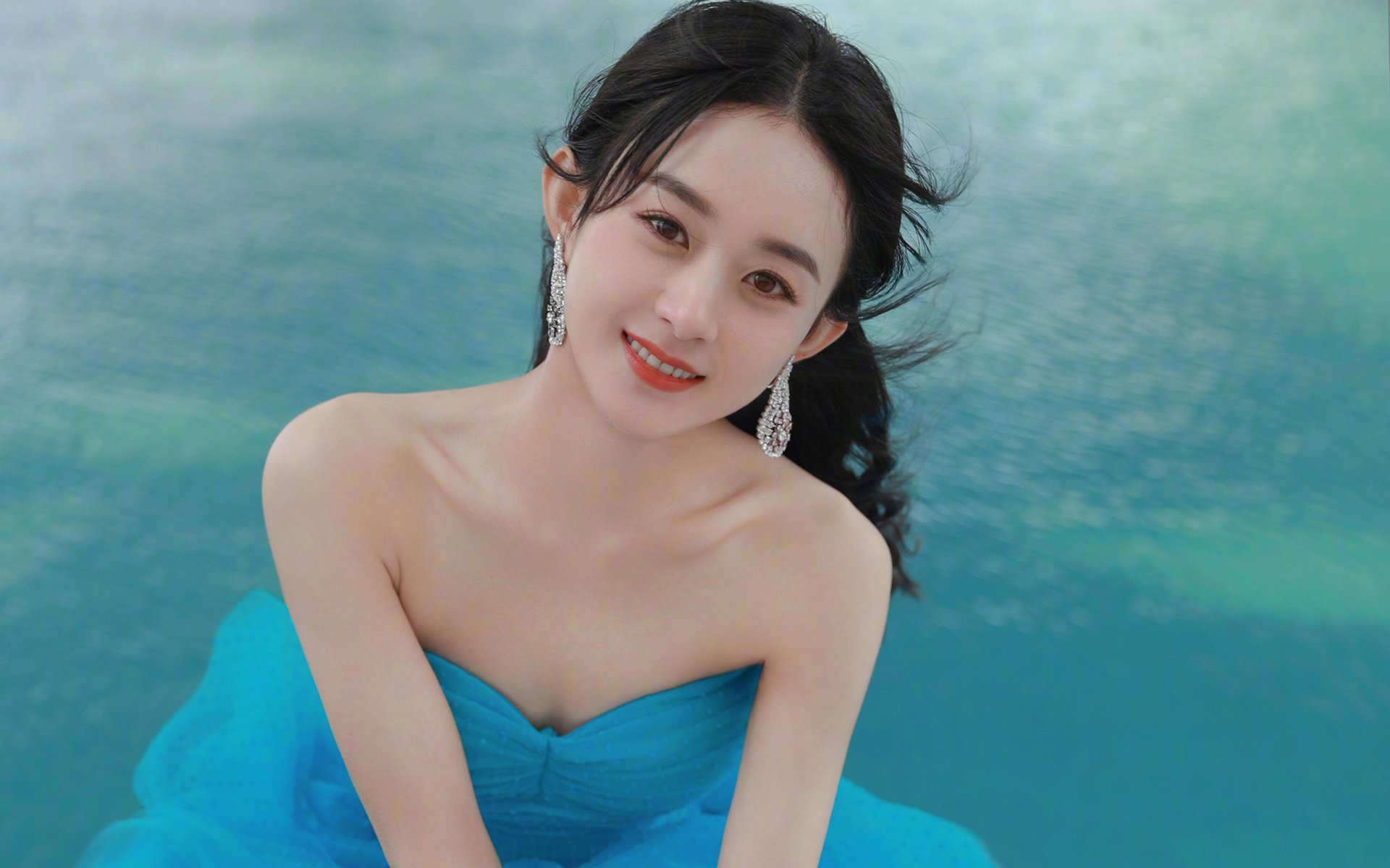 “青少年足球训练营开营，梦想从这里起跑”，青少年足球训练营文化节手抄报