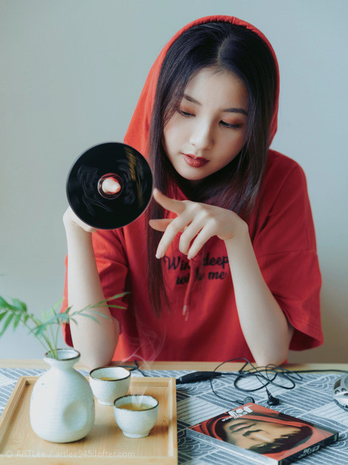 高科技材质打造的超现代赛道,现代高科技材料